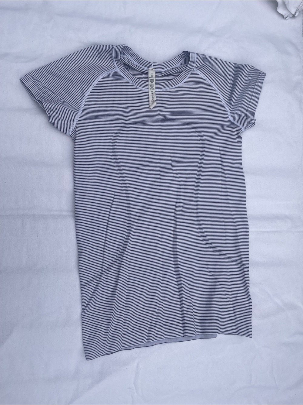 lululemon Swiftly Tech Long Sleeve Size 8 Navy White Stripe Seamless
